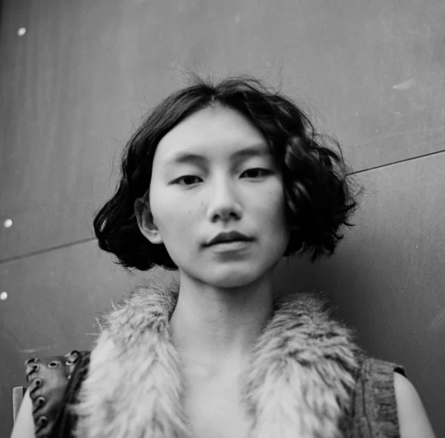 Model after Giambattista Valli FW25 show during Paris Fashion Week.
.
.
.
.
.
.
.
.
#pfw #parisfashionweek #fashionweek #streetstyle #fw25 #mode #style #stylish #moda #parisianstyle #givenchy #giambatistavalli #valli #120mm #bnw #blackandwhite #blackandwhitephotography #hasselblad #ilfordfp4